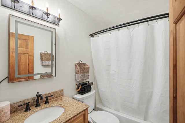 418 Portland Rd, White House, TN 37188