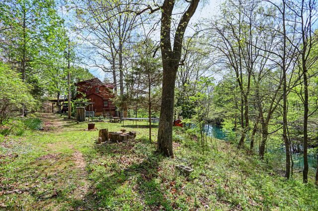 418 Portland Rd, White House, TN 37188