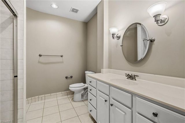 605 Market Street W 314, Greensboro, NC 27401