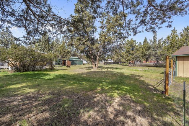 8320 SW High Cone Drive, Terrebonne, OR 97760