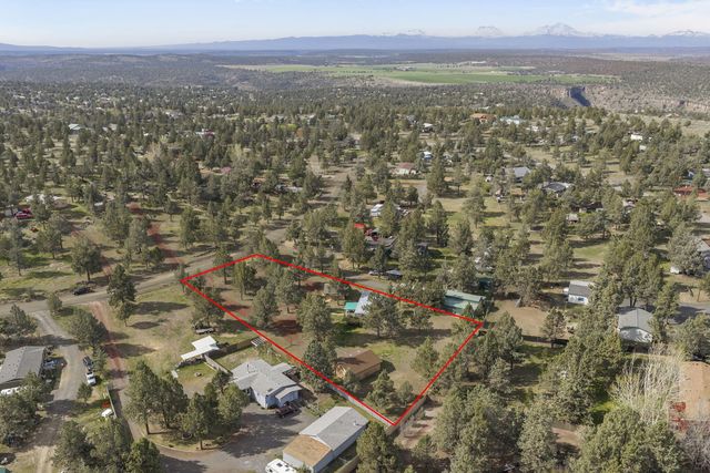 8320 SW High Cone Drive, Terrebonne, OR 97760