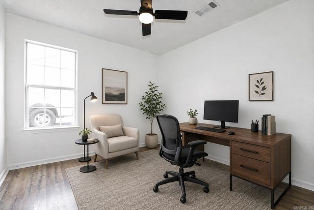202 Hunters Run Dr, Haskell, AR 72015