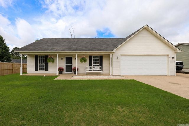 202 Hunters Run Dr, Haskell, AR 72015