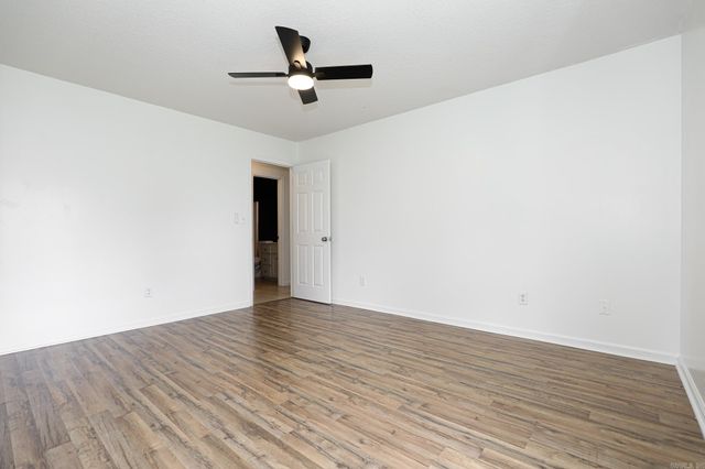 202 Hunters Run Dr, Haskell, AR 72015