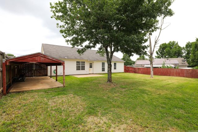 202 Hunters Run Dr, Haskell, AR 72015