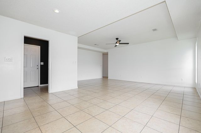 202 Hunters Run Dr, Haskell, AR 72015