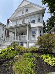 67 Commonwealth Rd 2, Watertown, MA 02472