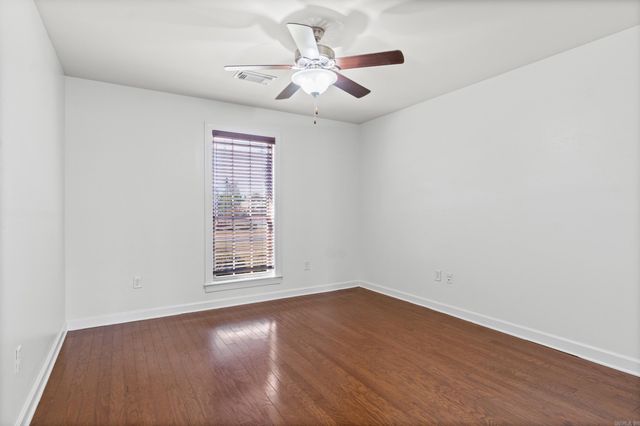 7 TM Fly Way, North Little Rock, AR 72113