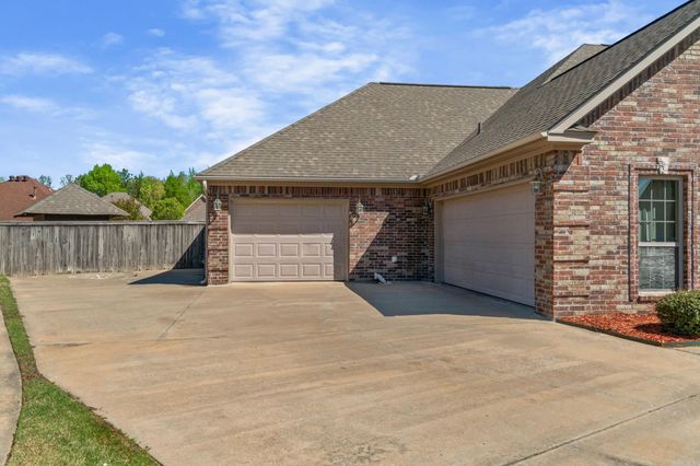 7 TM Fly Way, North Little Rock, AR 72113
