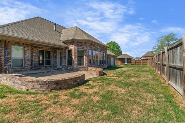 7 TM Fly Way, North Little Rock, AR 72113