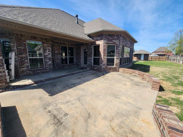 7 TM Fly Way, North Little Rock, AR 72113