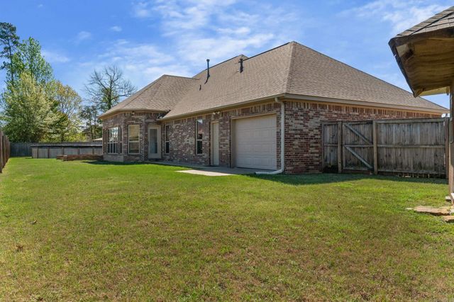 7 TM Fly Way, North Little Rock, AR 72113