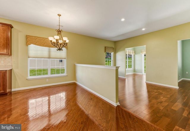 106 YORK RD, West Deptford, NJ 08086