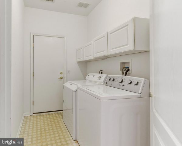 106 YORK RD, West Deptford, NJ 08086