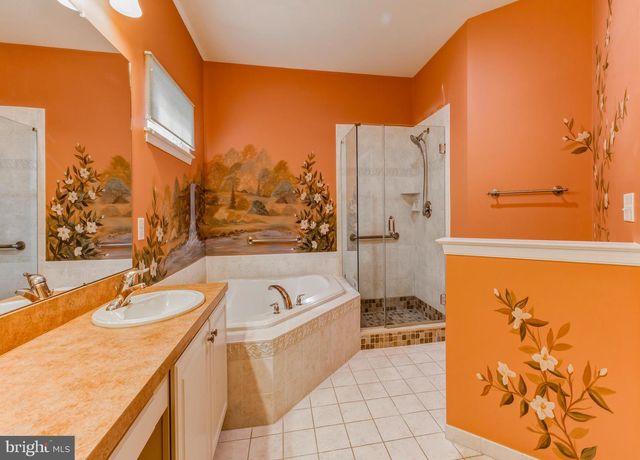 106 YORK RD, West Deptford, NJ 08086
