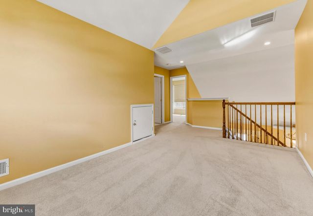 106 YORK RD, West Deptford, NJ 08086
