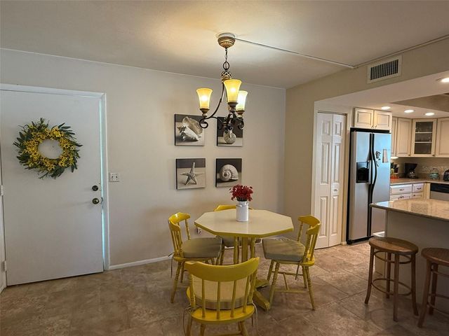 1250 S PINELLAS AVENUE 802, Tarpon Springs, FL 34689