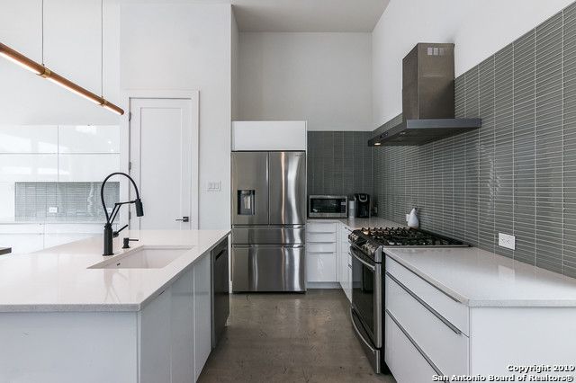 619 LEIGH ST, San Antonio, TX 78210