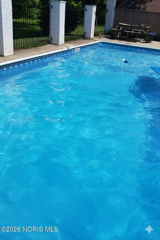 9864 Bucher Road, Whitehouse, OH 43571