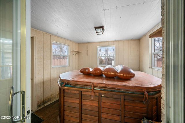 9864 Bucher Road, Whitehouse, OH 43571