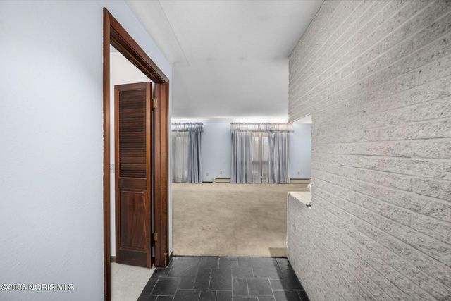 9864 Bucher Road, Whitehouse, OH 43571