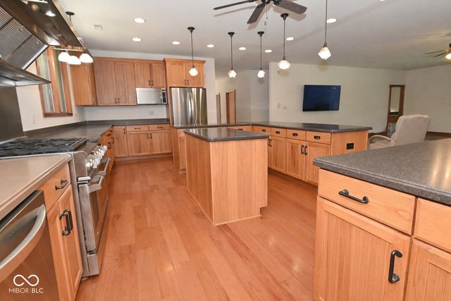 4244 Flake Road, Martinsville, IN 46151