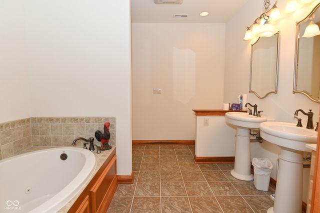 4244 Flake Road, Martinsville, IN 46151