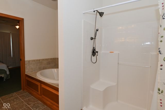 4244 Flake Road, Martinsville, IN 46151