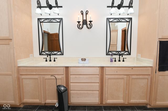 4244 Flake Road, Martinsville, IN 46151