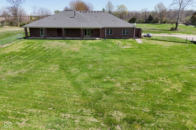 4244 Flake Road, Martinsville, IN 46151
