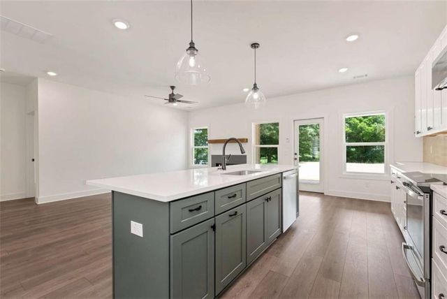 218 Clay Street, Maysville, GA 30558