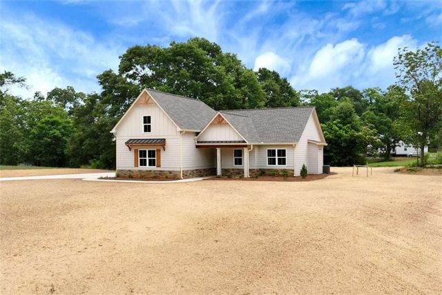 218 Clay Street, Maysville, GA 30558