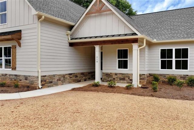 218 Clay Street, Maysville, GA 30558