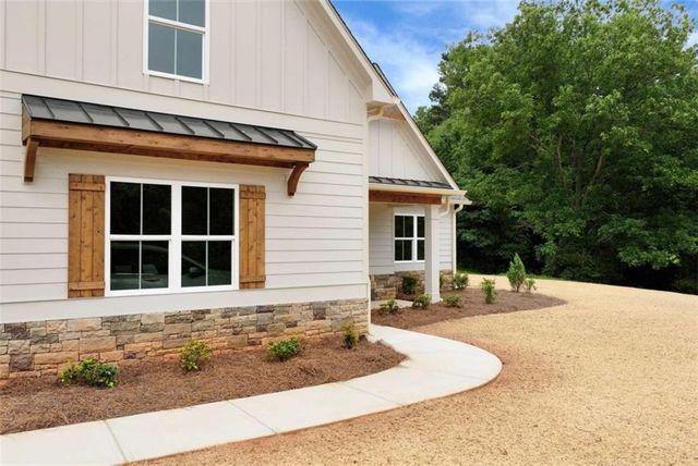 218 Clay Street, Maysville, GA 30558