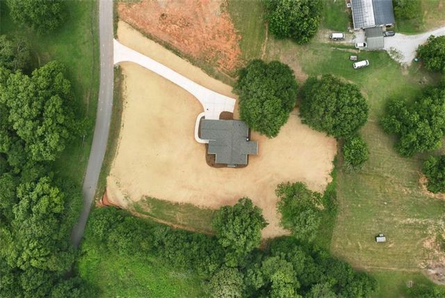 218 Clay Street, Maysville, GA 30558