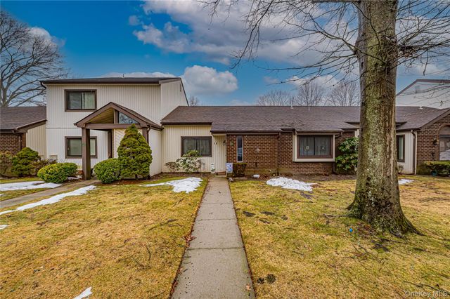 12 Blue Point Road E 12, Holtsville, NY 11742