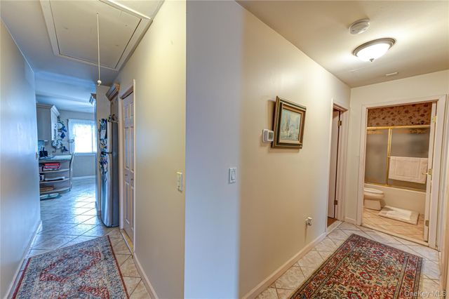 12 Blue Point Road E 12, Holtsville, NY 11742