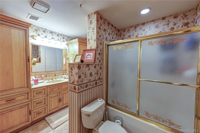 12 Blue Point Road E 12, Holtsville, NY 11742