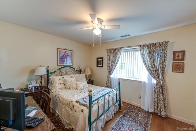 12 Blue Point Road E 12, Holtsville, NY 11742