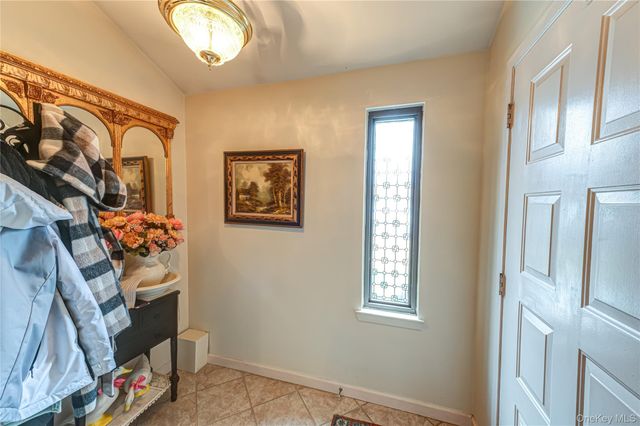 12 Blue Point Road E 12, Holtsville, NY 11742