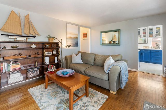 377 Beaumont Boulevard, Pacifica, CA 94044