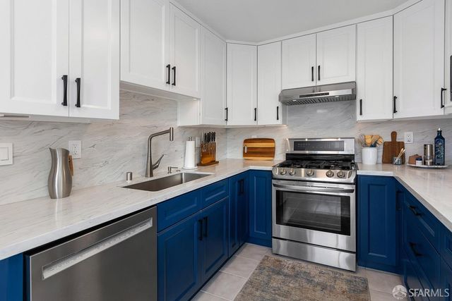 377 Beaumont Boulevard, Pacifica, CA 94044