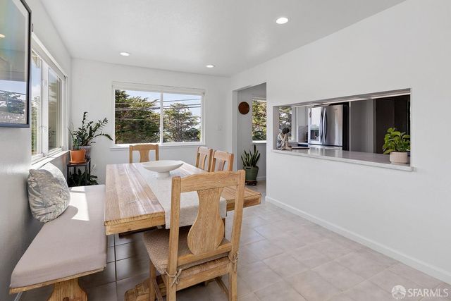 377 Beaumont Boulevard, Pacifica, CA 94044