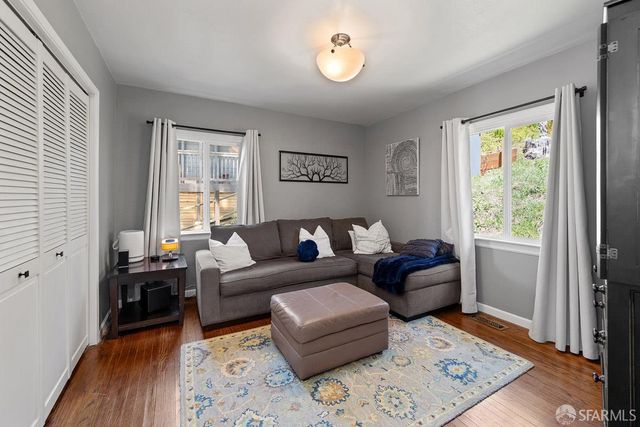 377 Beaumont Boulevard, Pacifica, CA 94044