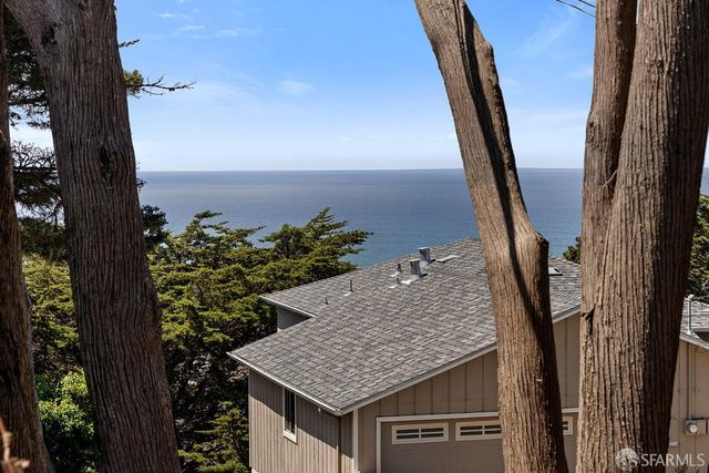 377 Beaumont Boulevard, Pacifica, CA 94044