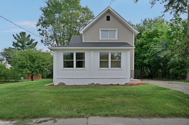 11630 Washington Avenue, Mount Morris, MI 48458