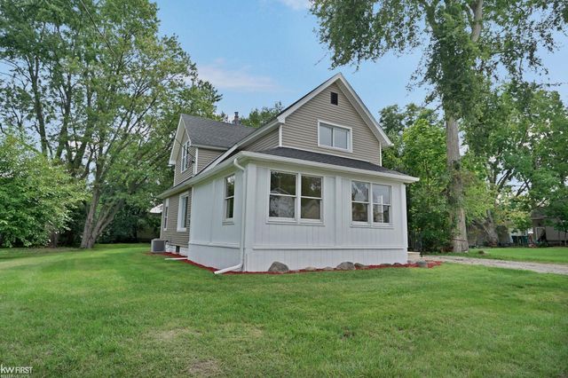 11630 Washington Avenue, Mount Morris, MI 48458
