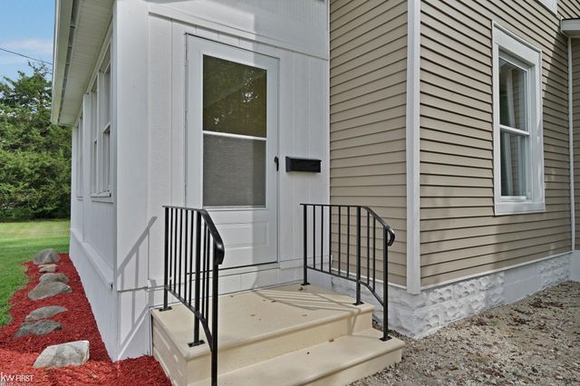 11630 Washington Avenue, Mount Morris, MI 48458