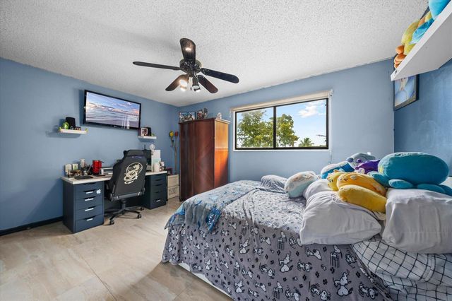 2340 Fairmont Avenue, Miramar, FL 33025