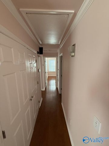 207 Victory Lane NE, Huntsville, AL 35811